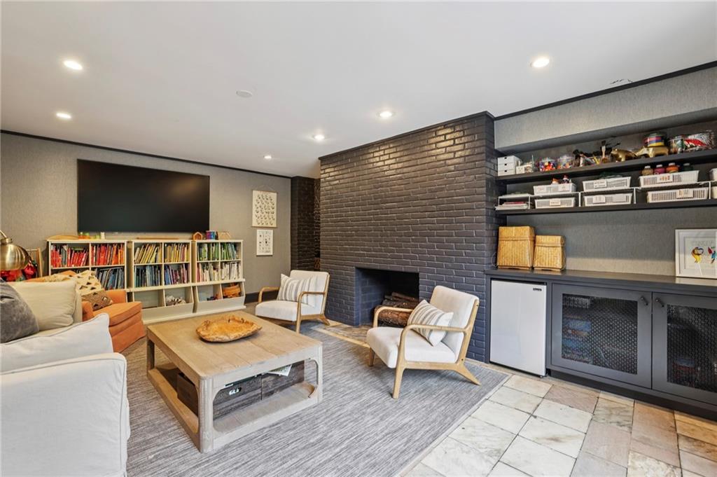 3195 Habersham Road NW