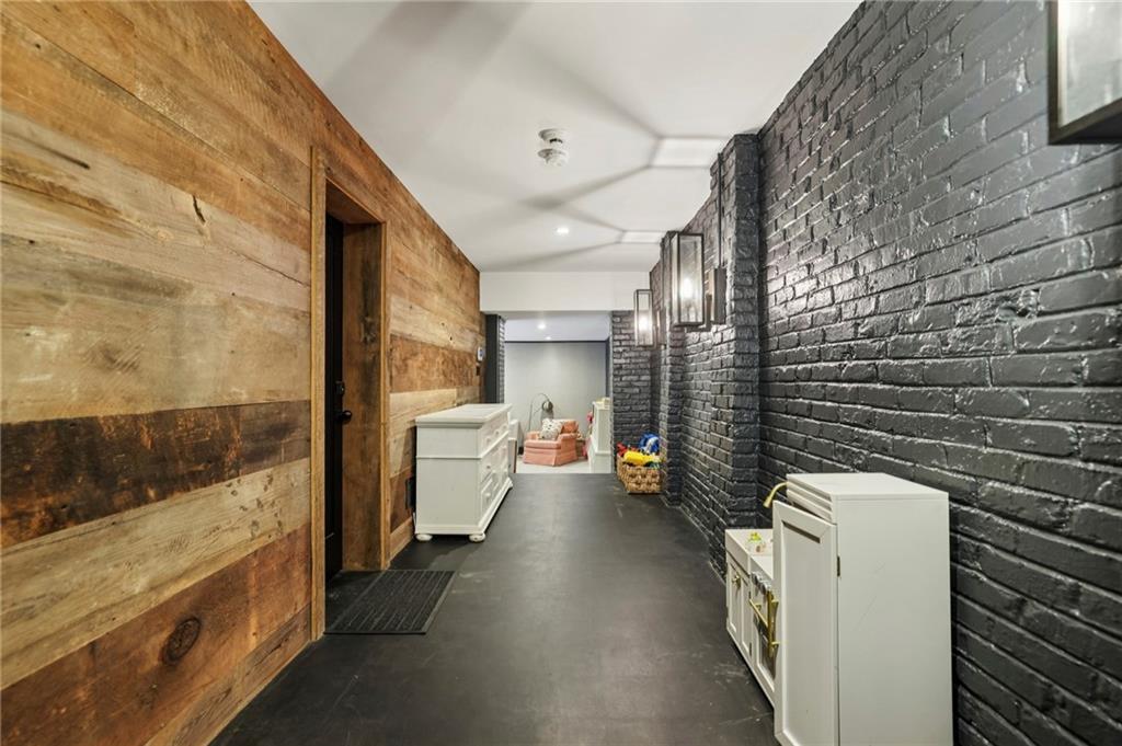 3195 Habersham Road NW