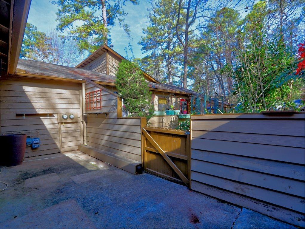 862 Bonnie Glen Drive SE