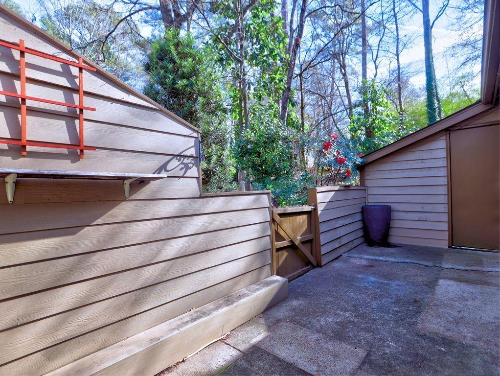 862 Bonnie Glen Drive SE