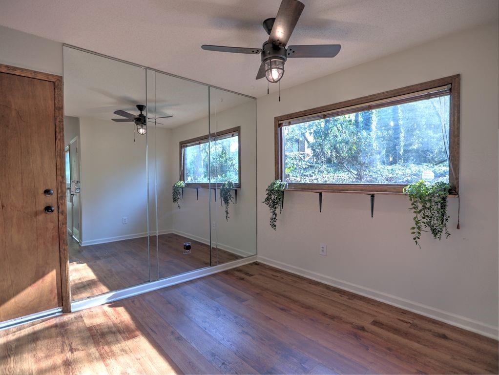 862 Bonnie Glen Drive SE