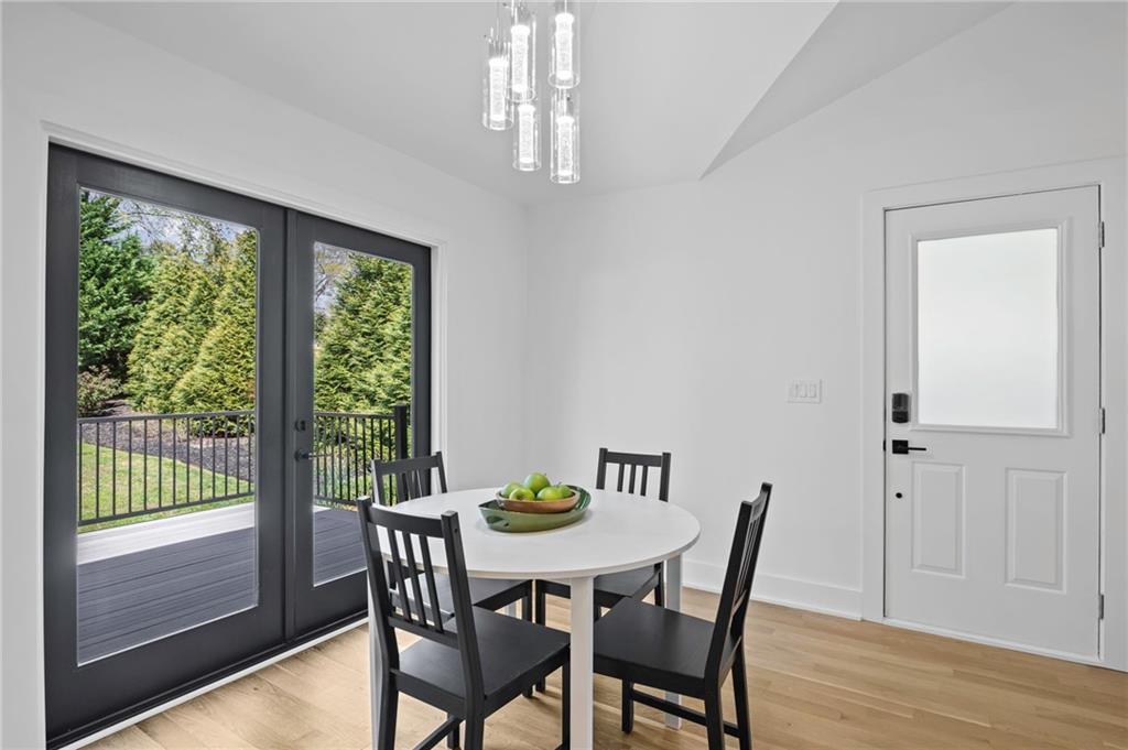 1857 Lochlomand Lane SE