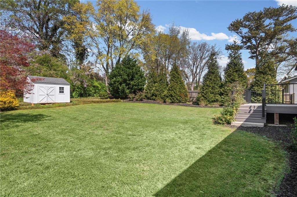 1857 Lochlomand Lane SE