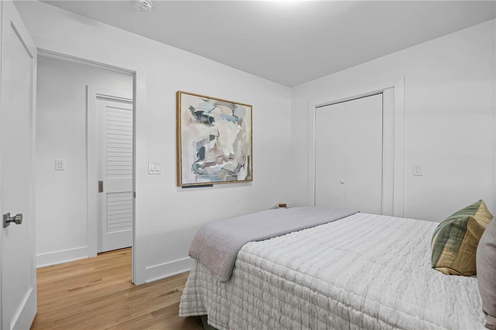 1857 Lochlomand Lane SE