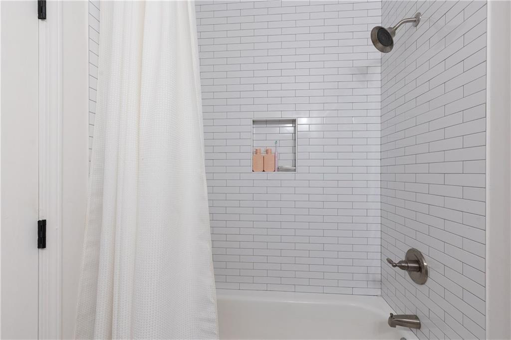 2222 Spink Street NW