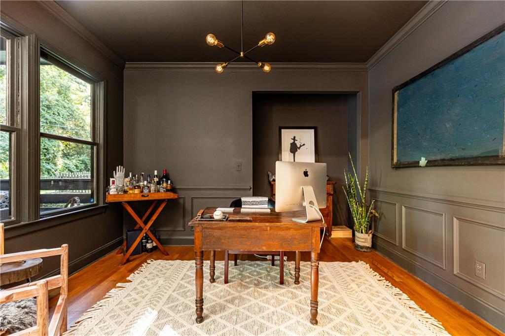 2222 Spink Street NW