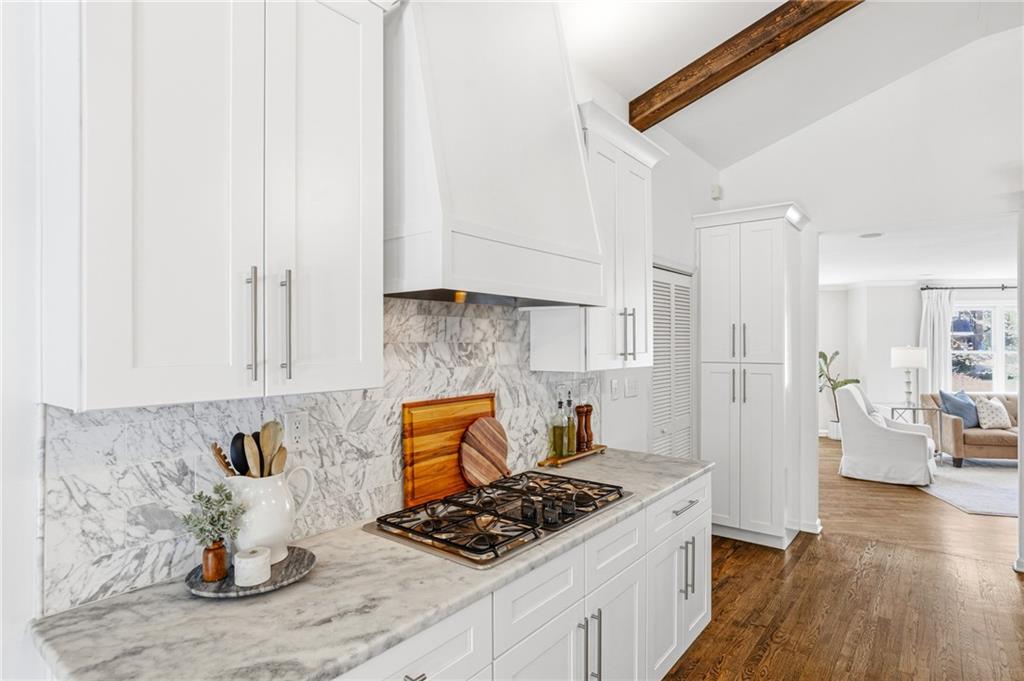 1450 Cheshire Way NE