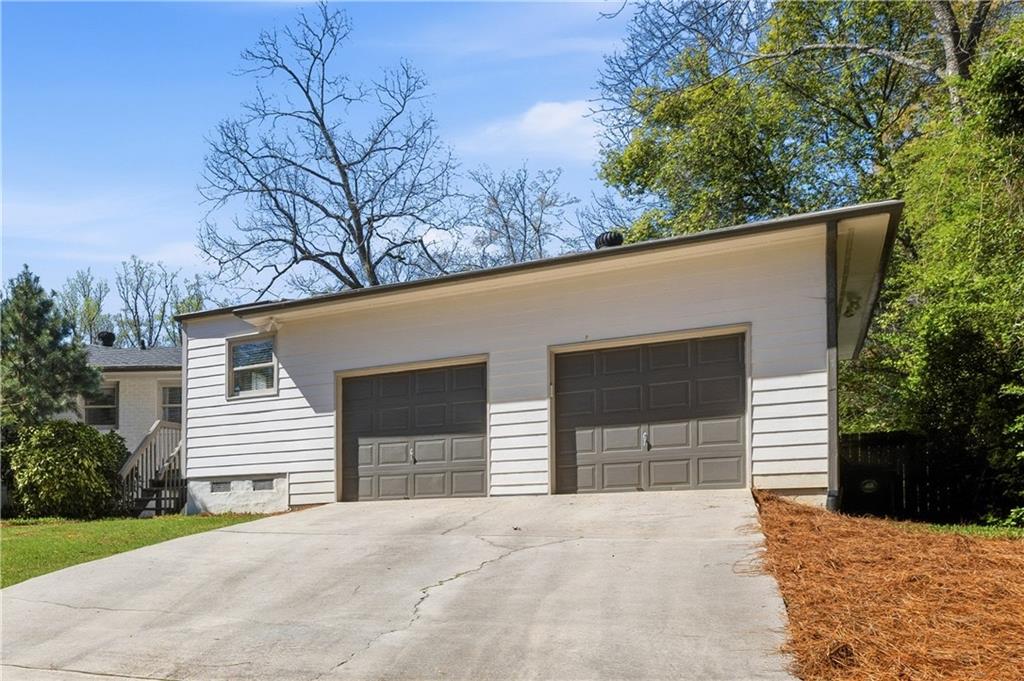 1450 Cheshire Way NE