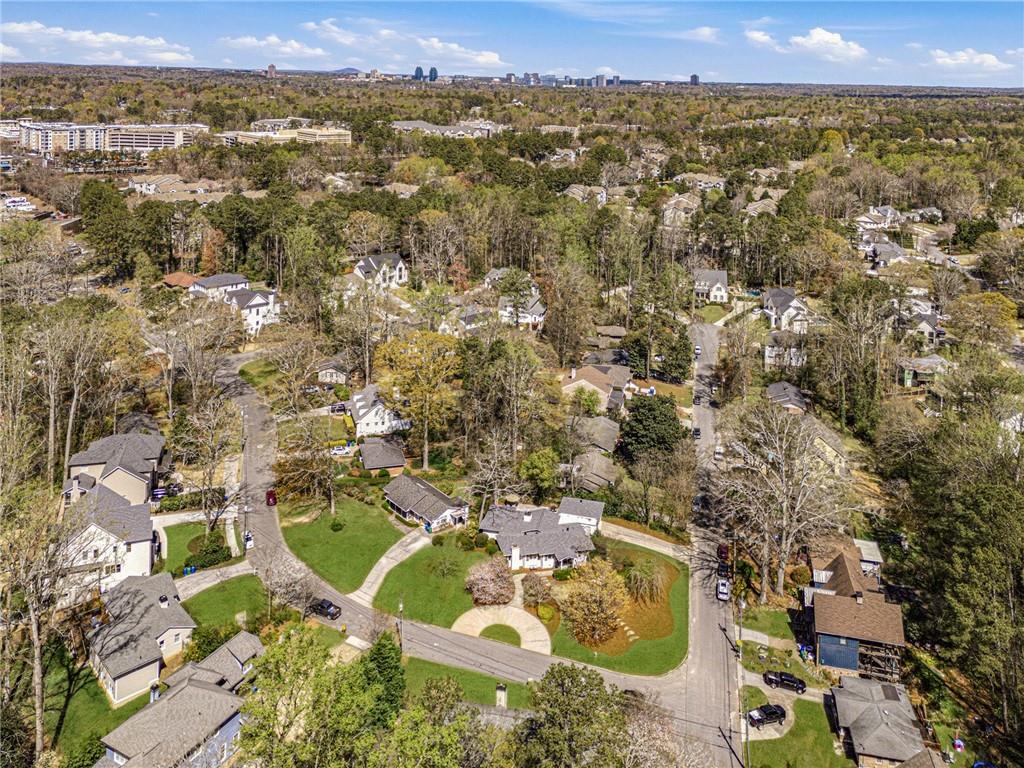 1450 Cheshire Way NE