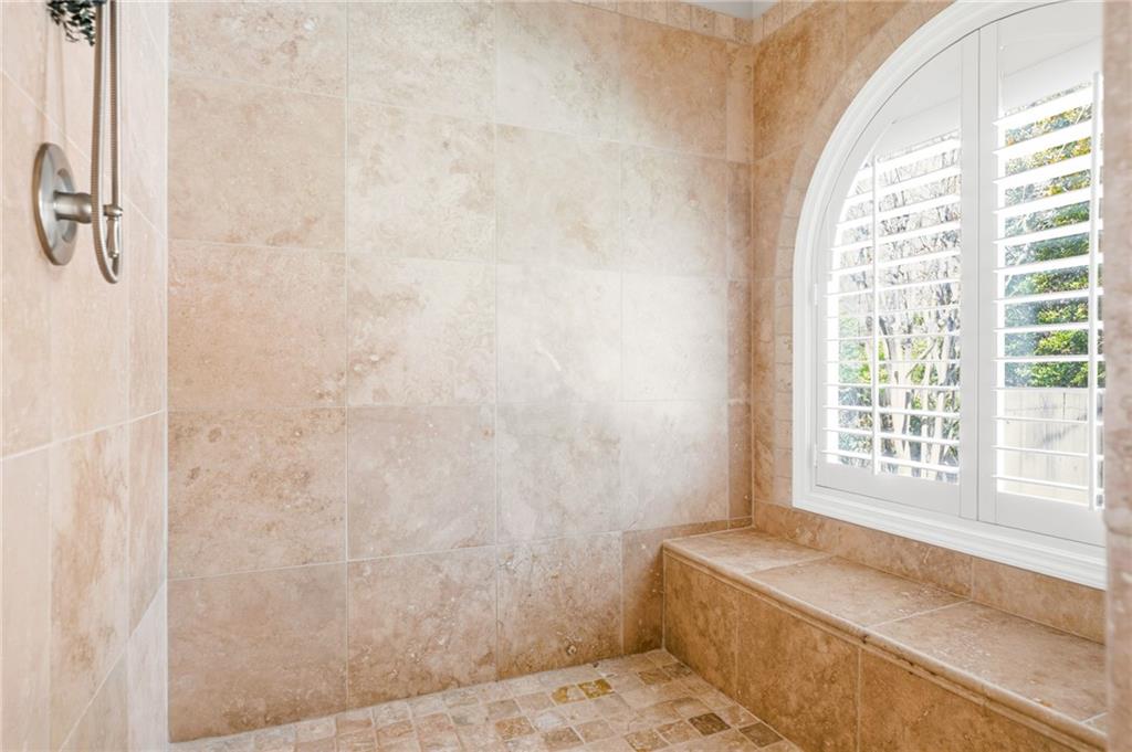 1450 Cheshire Way NE