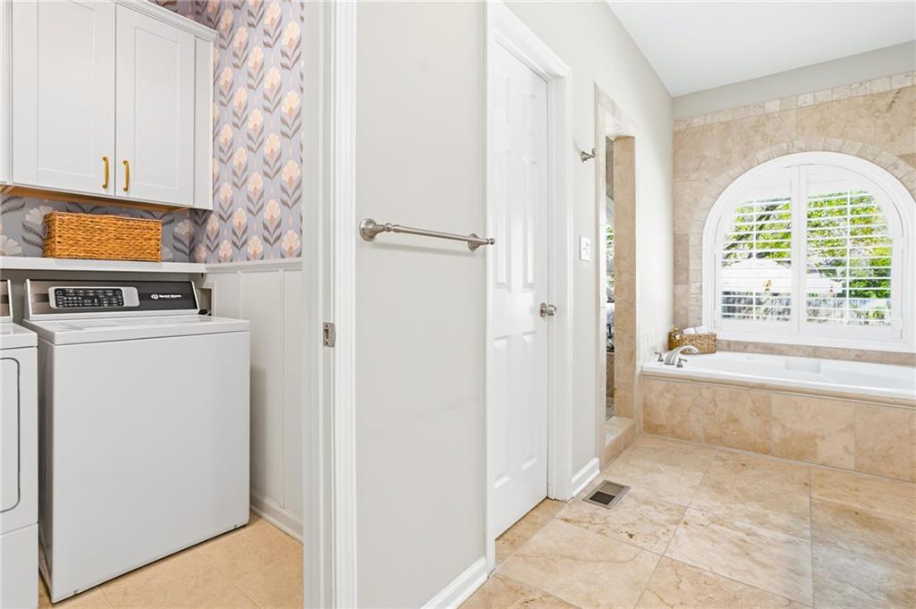 1450 Cheshire Way NE