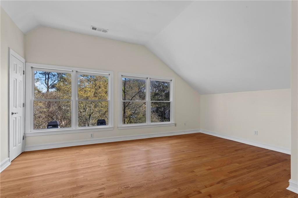 1177 Amsterdam Avenue NE