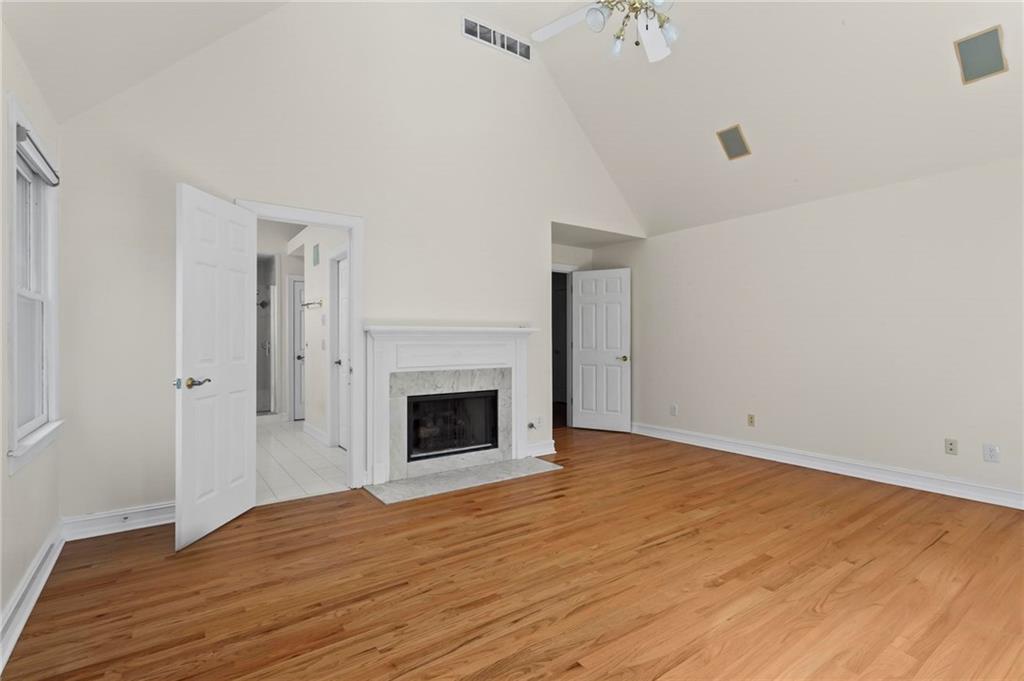 1177 Amsterdam Avenue NE