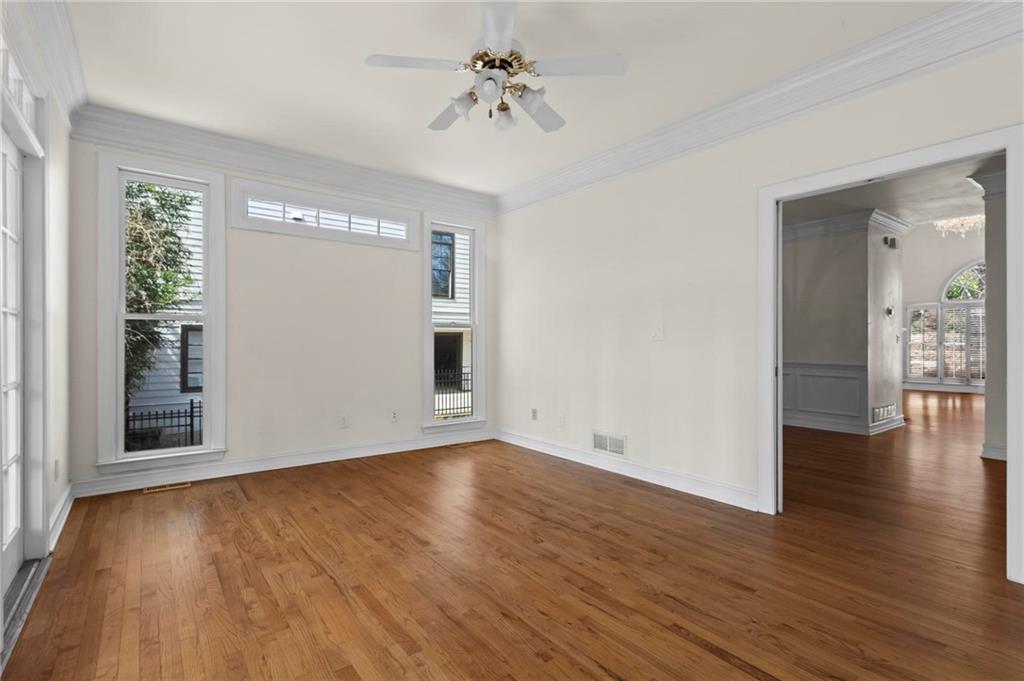 1177 Amsterdam Avenue NE