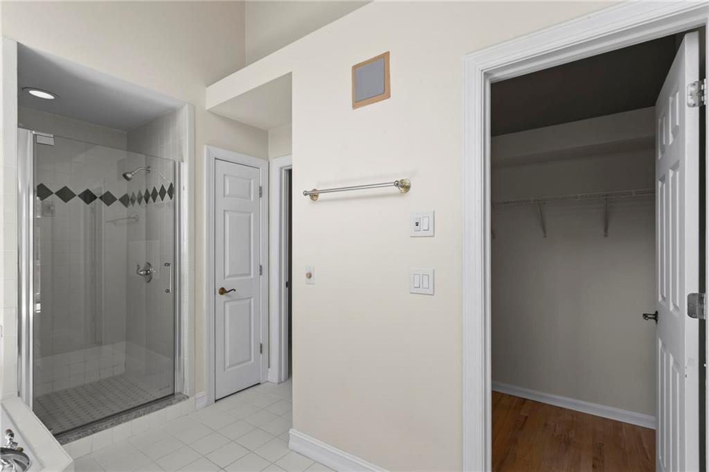 1177 Amsterdam Avenue NE