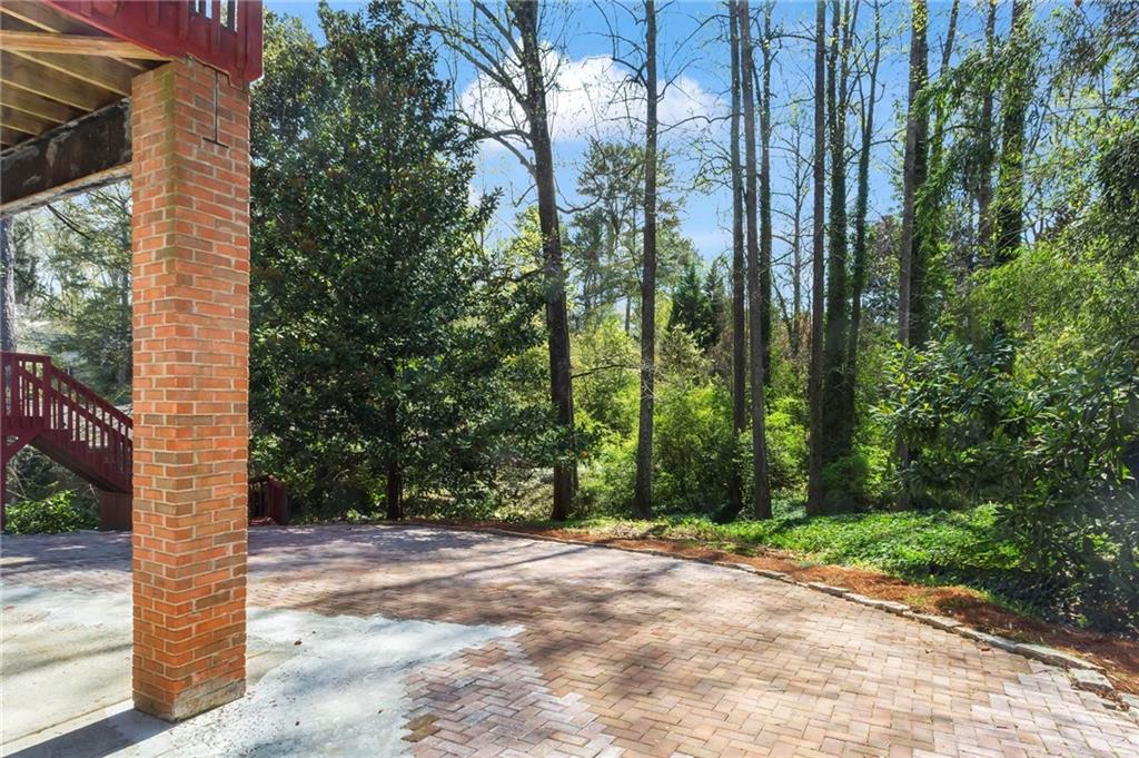 1177 Amsterdam Avenue NE