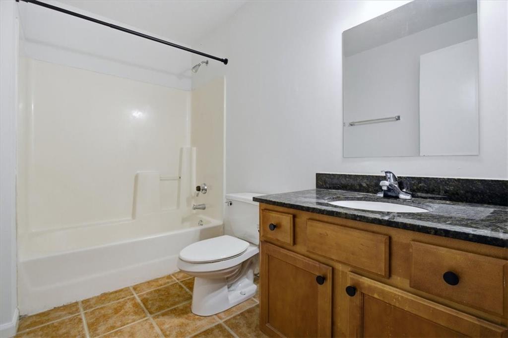 1031 State Street NW Unit 106