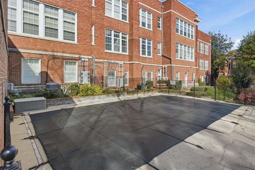 1031 State Street NW Unit 106