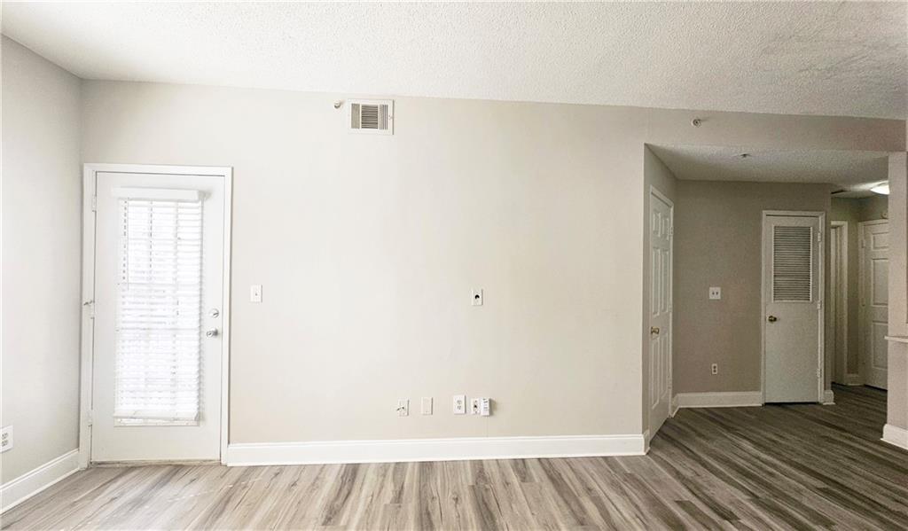 1074 Peachtree Walk NE Unit B 216