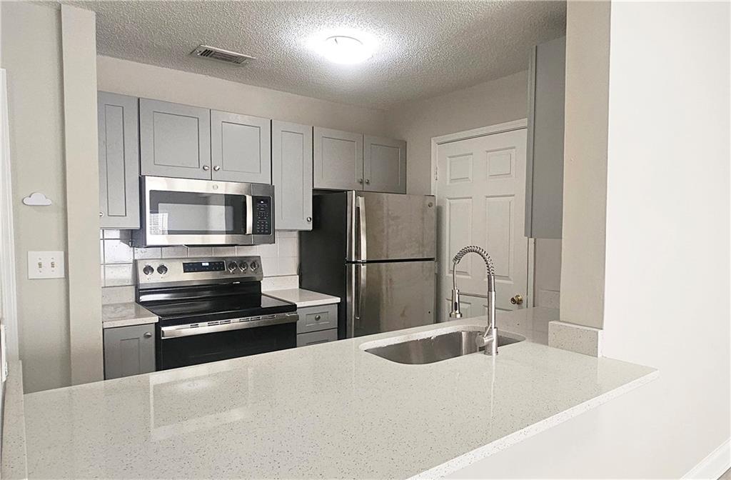 1074 Peachtree Walk NE Unit B 216