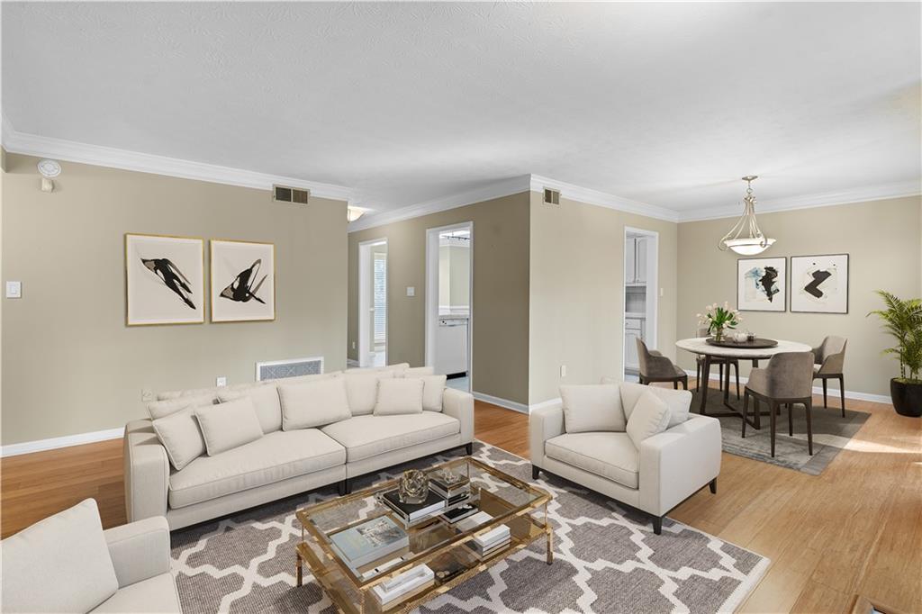 1176 Weatherstone Drive NE