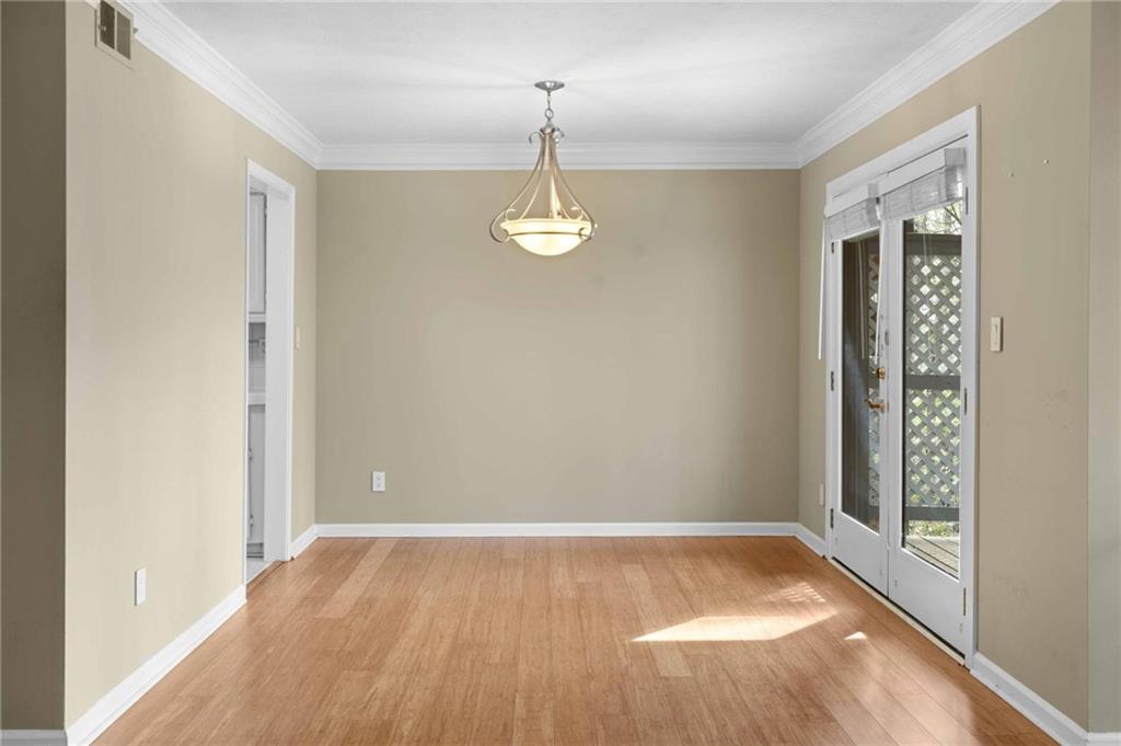 1176 Weatherstone Drive NE