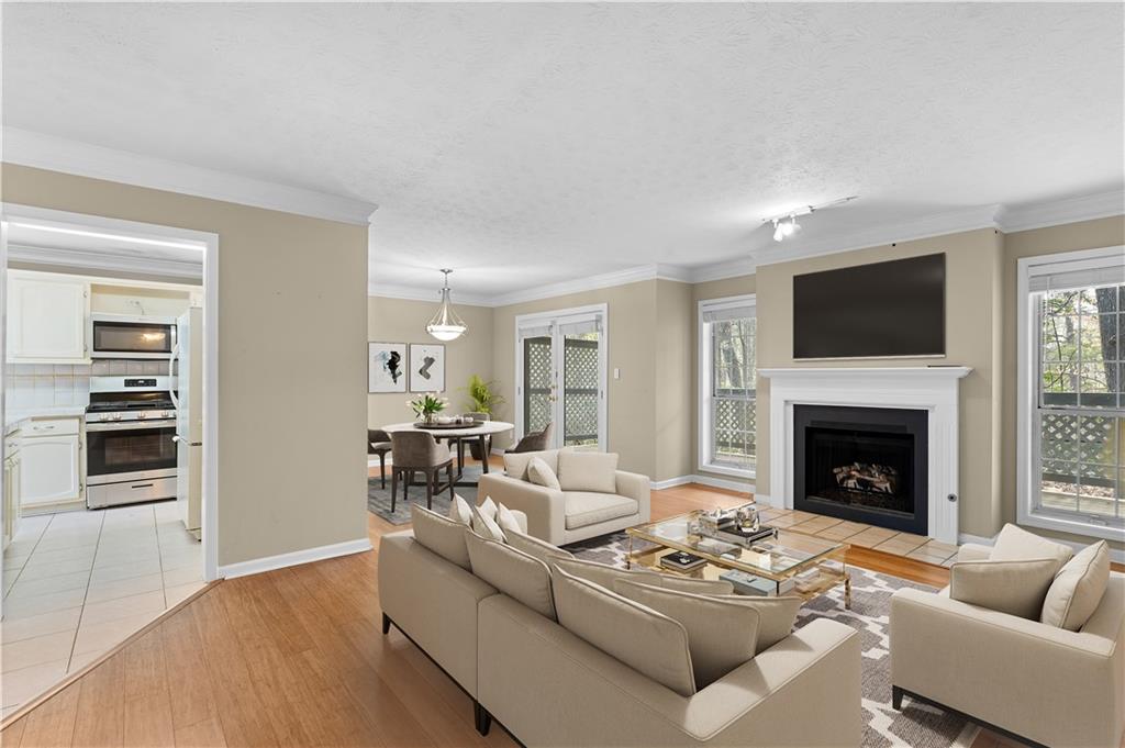 1176 Weatherstone Drive NE