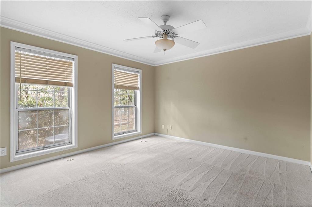 1176 Weatherstone Drive NE