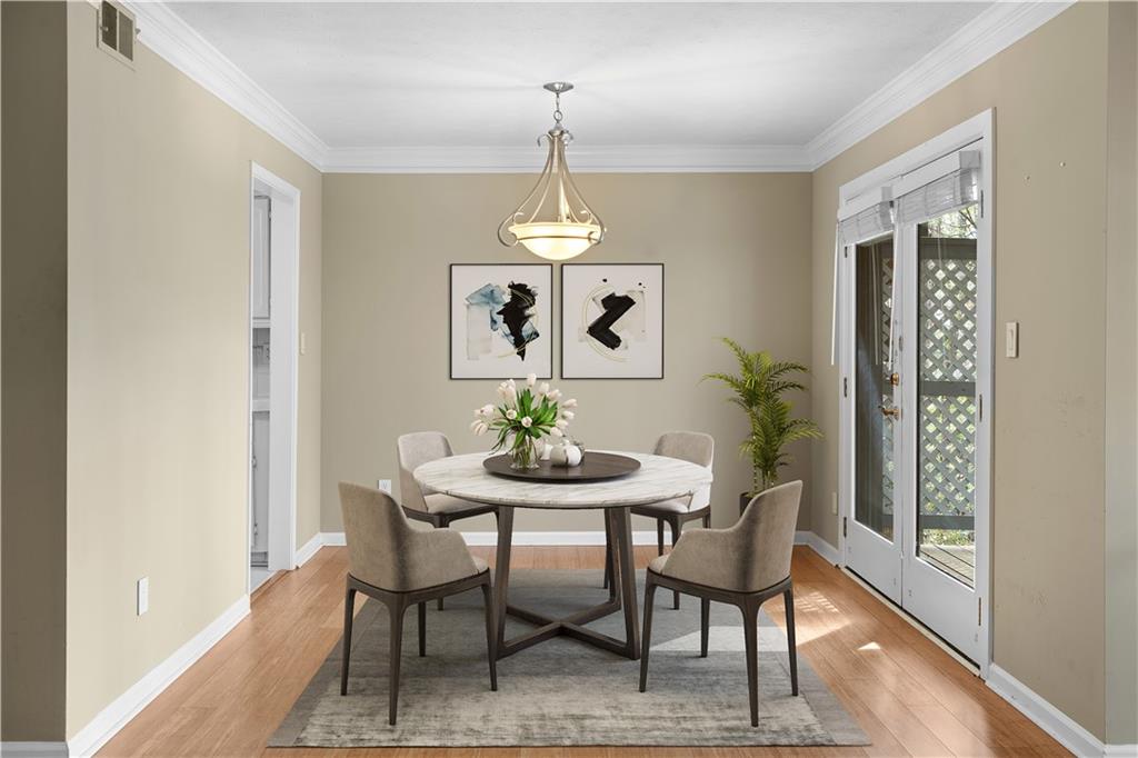 1176 Weatherstone Drive NE