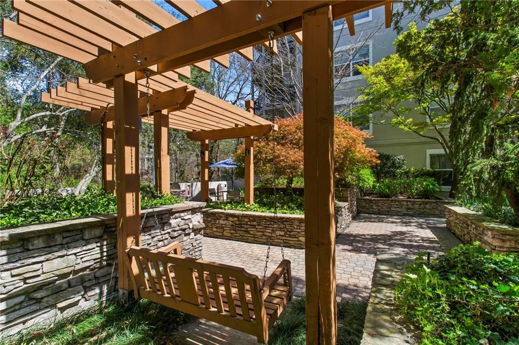 2312 River Green Drive NW