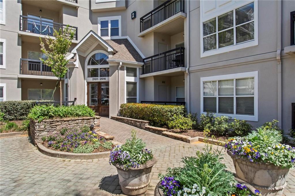 2312 River Green Drive NW