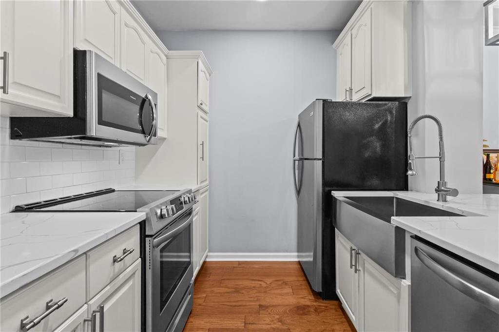 2312 River Green Drive NW