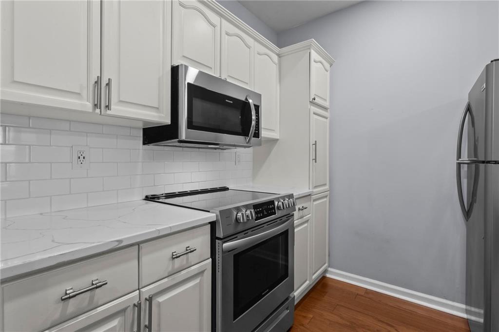 2312 River Green Drive NW