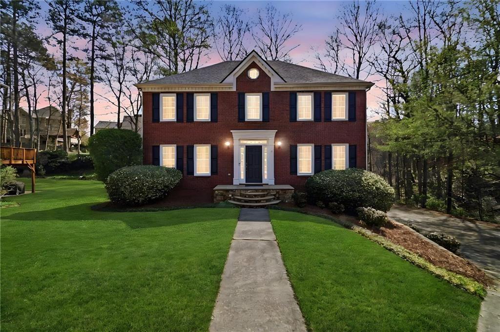 4034 Song Thrush Court NE