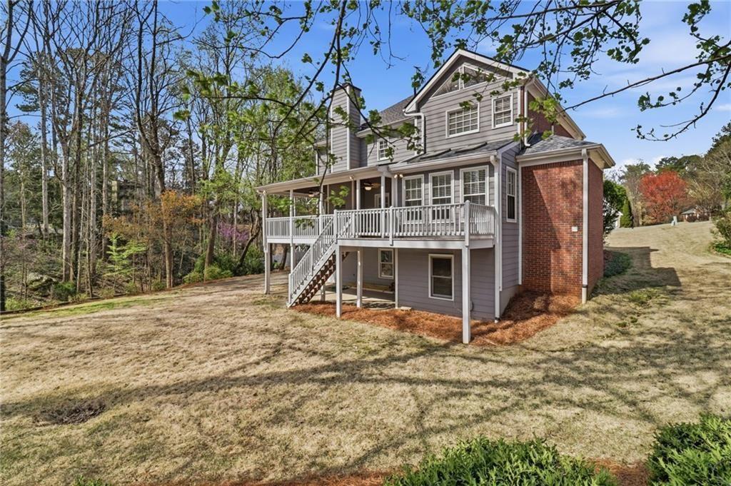 4034 Song Thrush Court NE