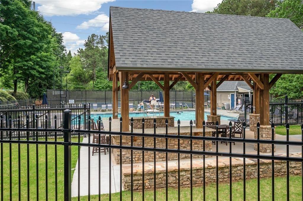 4034 Song Thrush Court NE