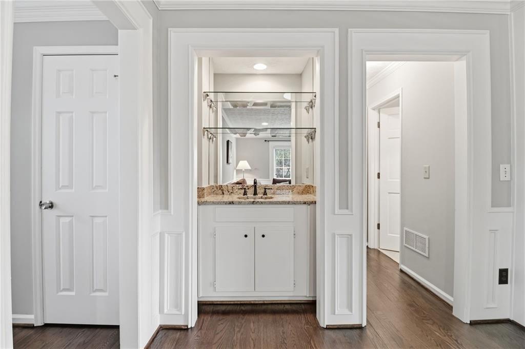4034 Song Thrush Court NE