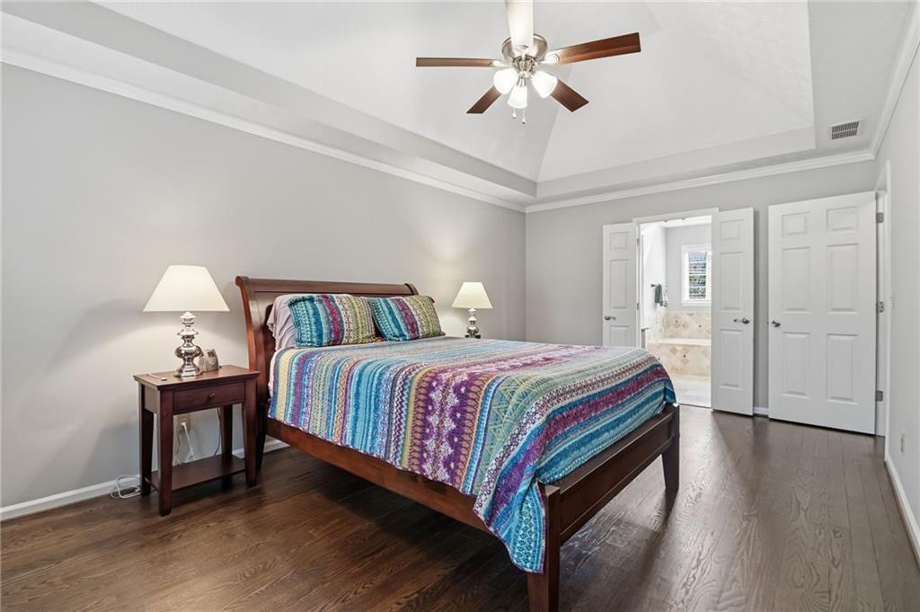 4034 Song Thrush Court NE