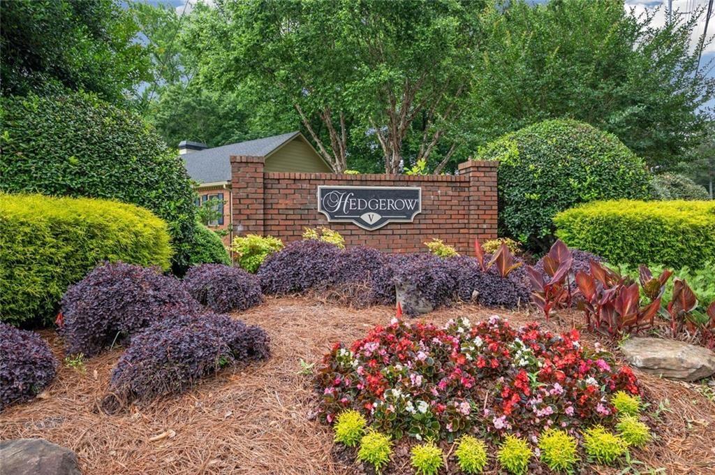4034 Song Thrush Court NE
