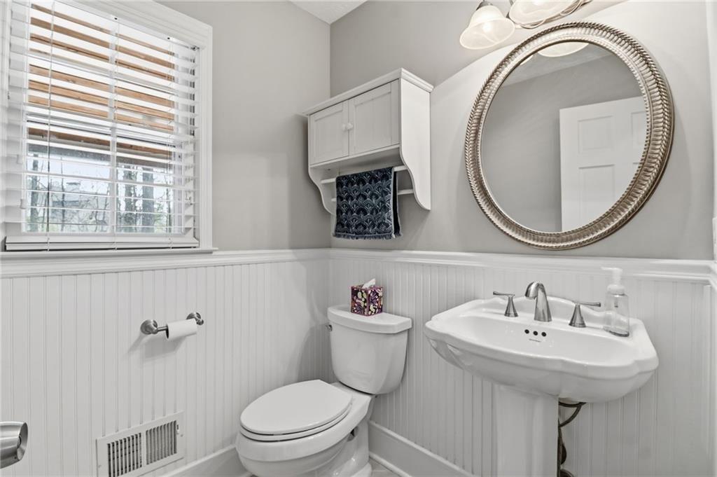 4034 Song Thrush Court NE