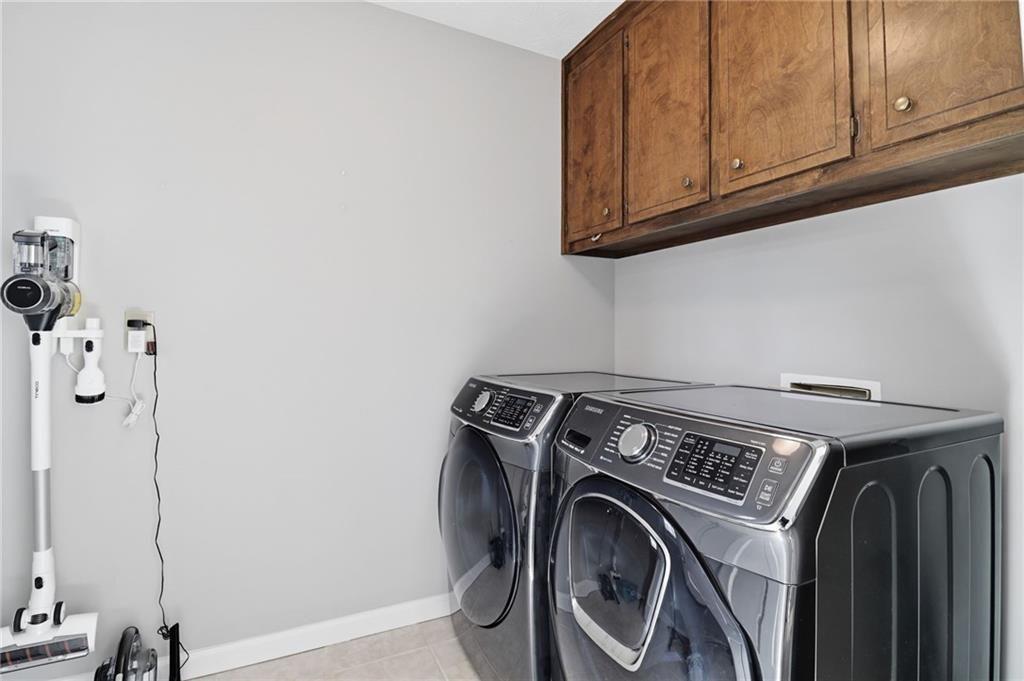 4034 Song Thrush Court NE