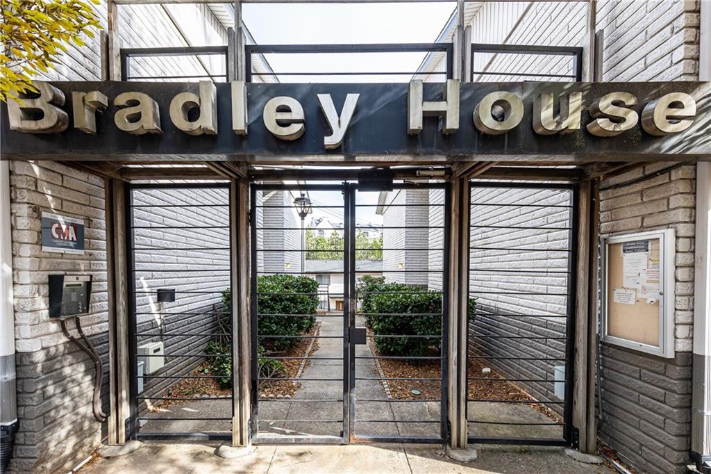 3501 Roswell Road NE Unit 302