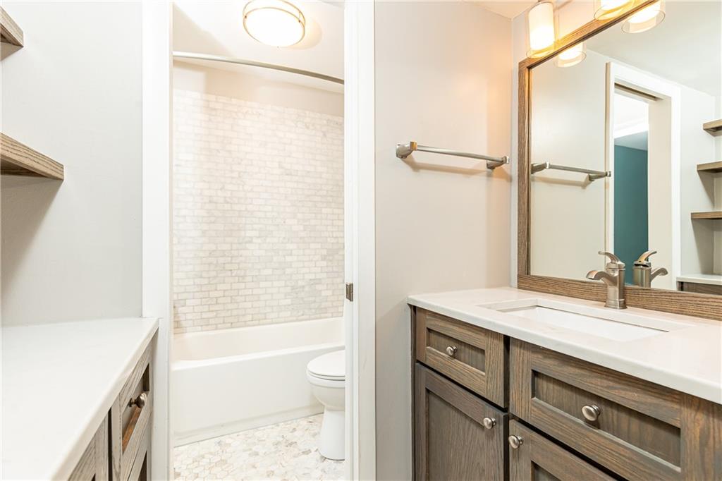 3501 Roswell Road NE Unit 302