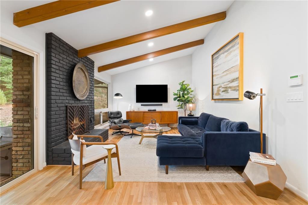 3585 Duberry Court NE