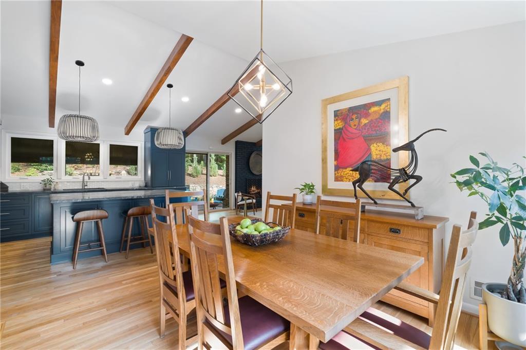 3585 Duberry Court NE