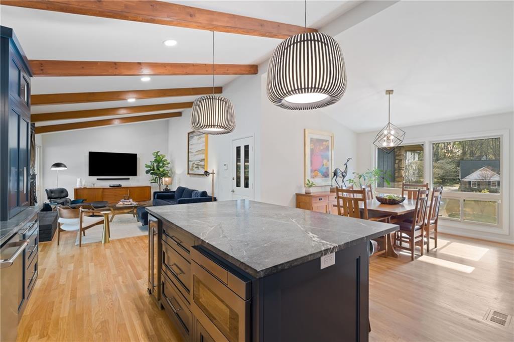 3585 Duberry Court NE