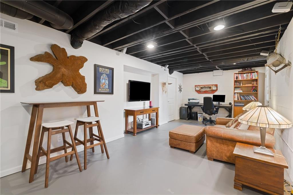 3585 Duberry Court NE