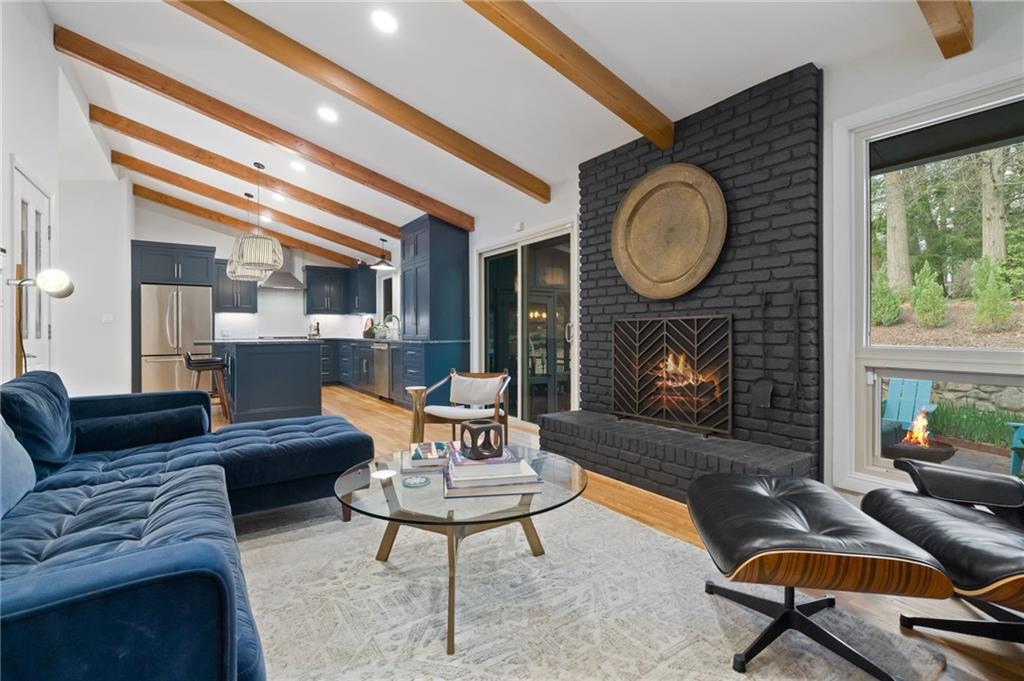 3585 Duberry Court NE