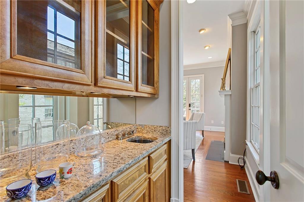 489 Rock Springs Road NE