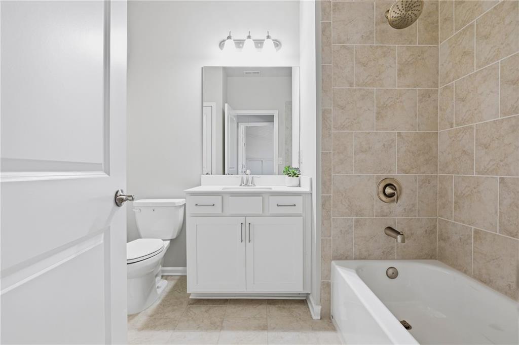 4482 Claiborne Court